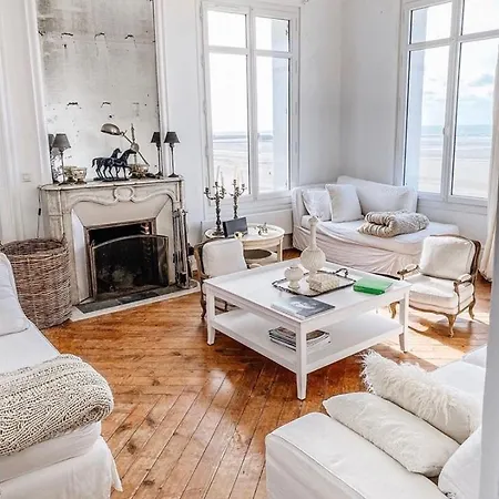 Apartment Magnifique Avec Cheminee Sur La Trouville-sur-Mer